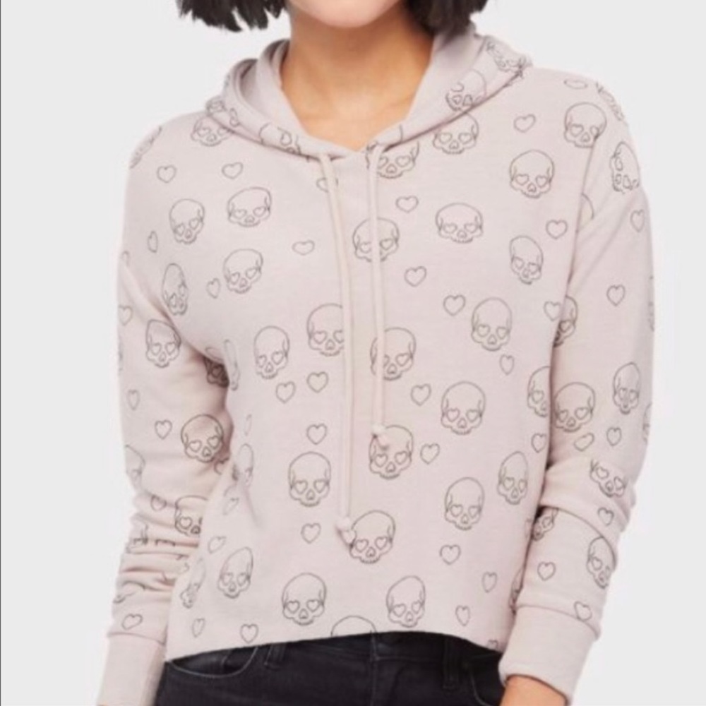 CHASER SKULL AND HEART HOODIE